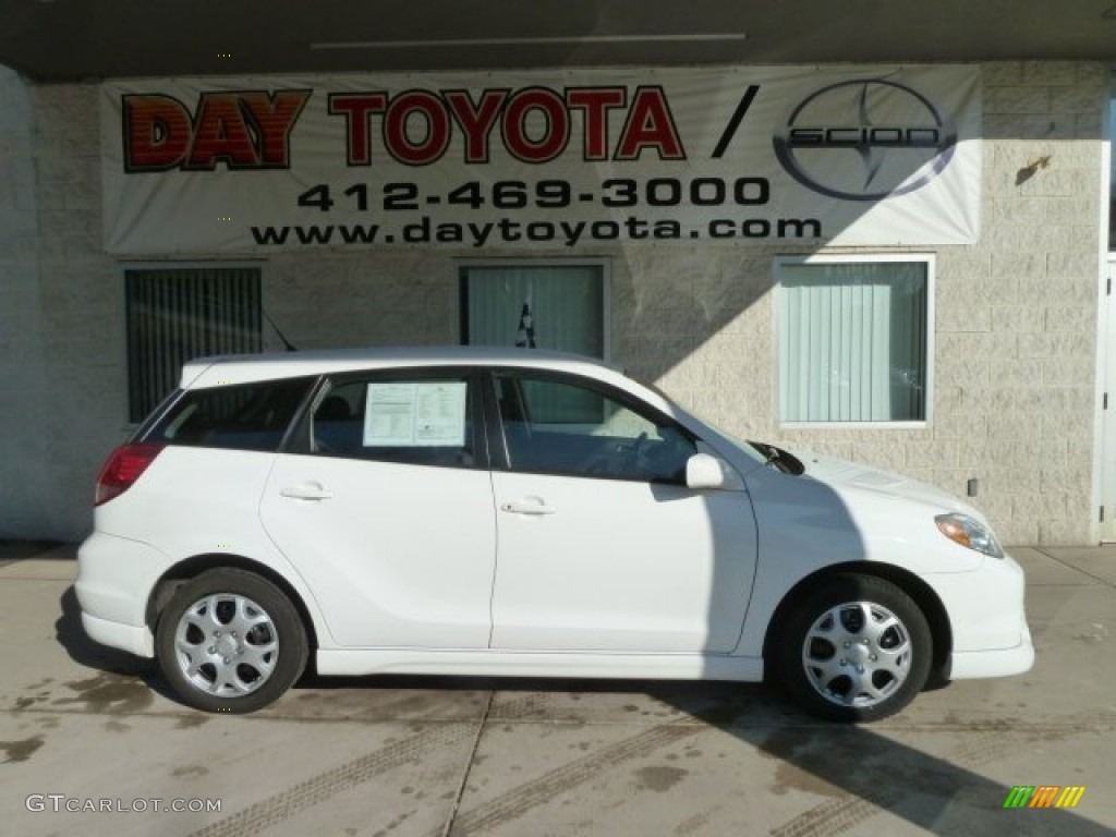 Super White Toyota Matrix