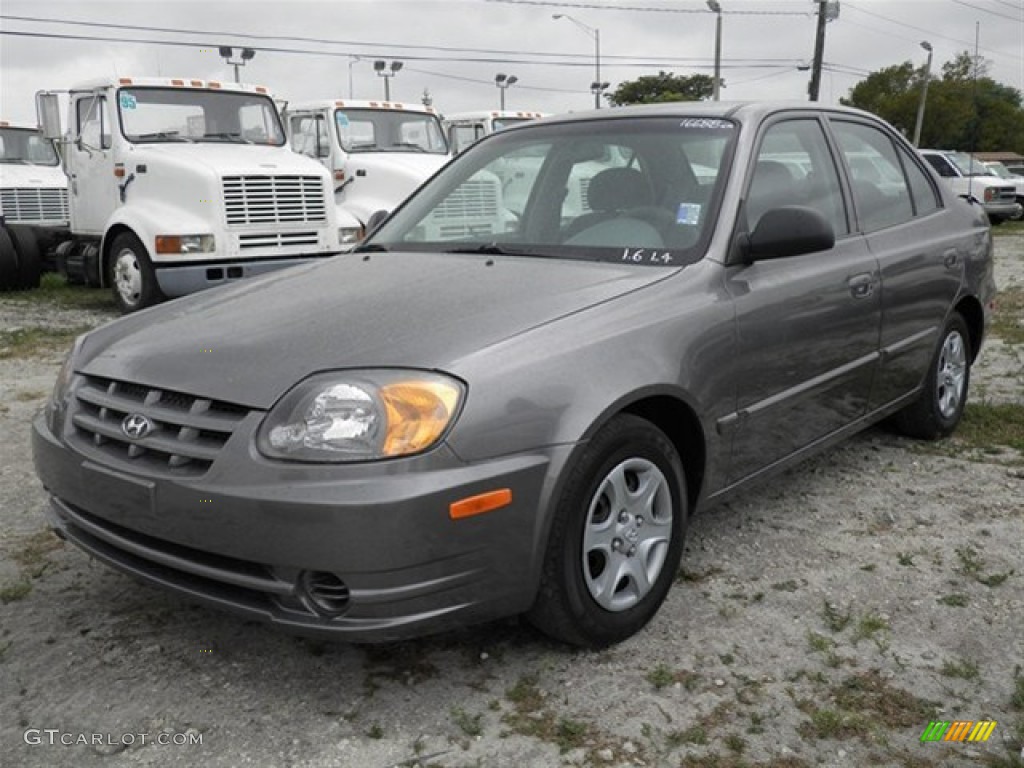 2004 Accent GL Sedan - Stormy Gray / Gray photo #5