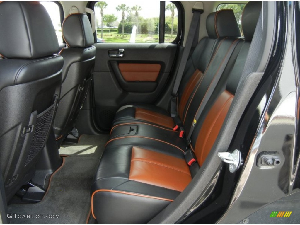 2006 Hummer H3 Standard H3 Model Rear Seat Photo #62122139
