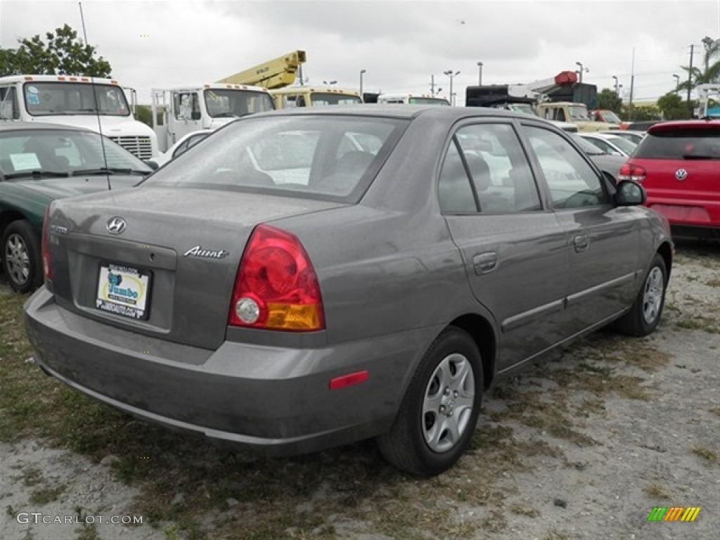 2004 Accent GL Sedan - Stormy Gray / Gray photo #11