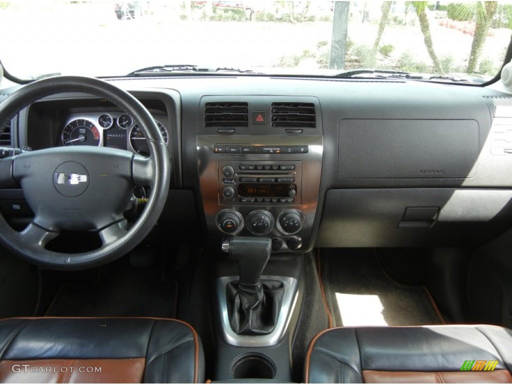 2006 Hummer H3 Standard H3 Model Ebony Black/Morroco Brown Dashboard Photo #62122181