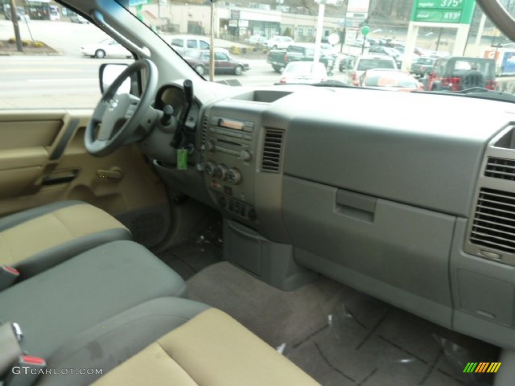 2004 Titan XE King Cab 4x4 - Deep Water Blue/Green / Sand/Steel photo #17