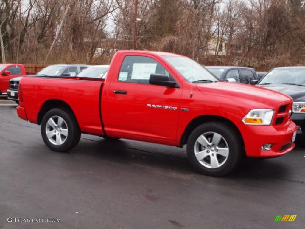 2012 Ram 1500 Express Regular Cab - Flame Red / Dark Slate Gray/Medium Graystone photo #2