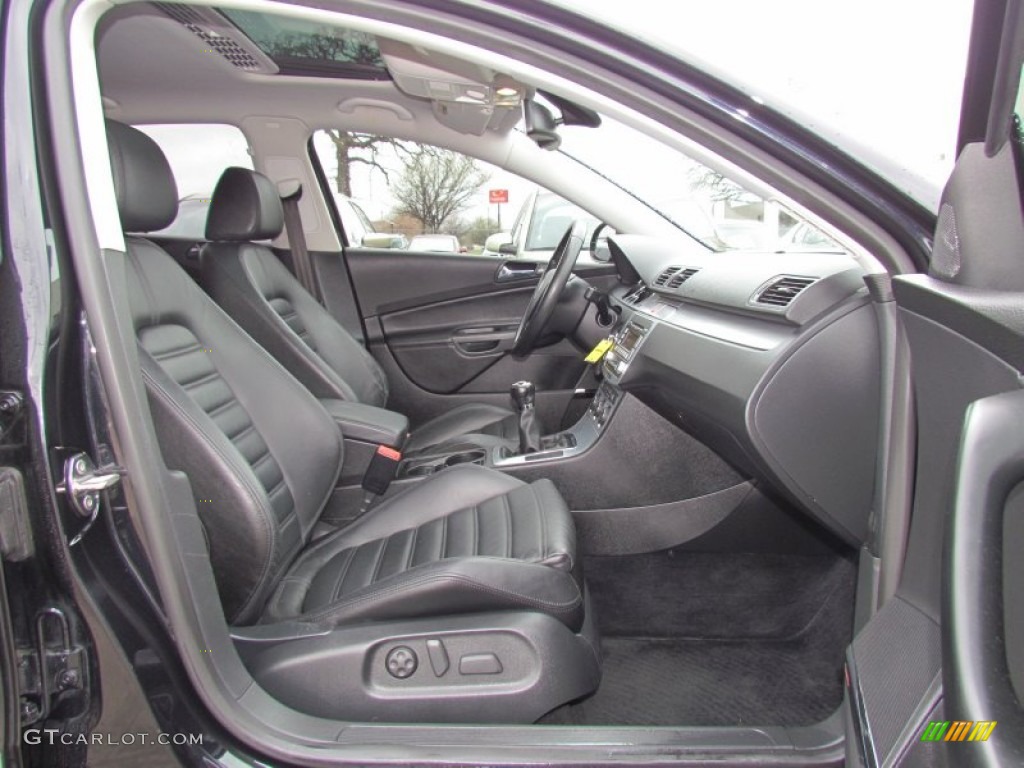 Black Interior 2007 Volkswagen Passat 2.0T Sedan Photo #62125316