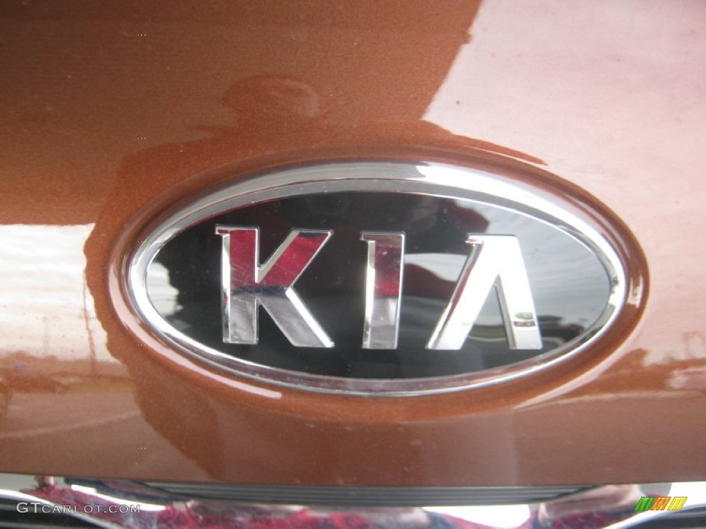 2012 Kia Soul Special Edition Red Rock Marks and Logos Photos