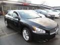 Super Black - Maxima 3.5 SV Photo No. 2