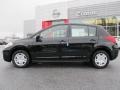Super Black - Versa 1.8 S Hatchback Photo No. 2
