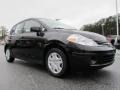 Super Black - Versa 1.8 S Hatchback Photo No. 7