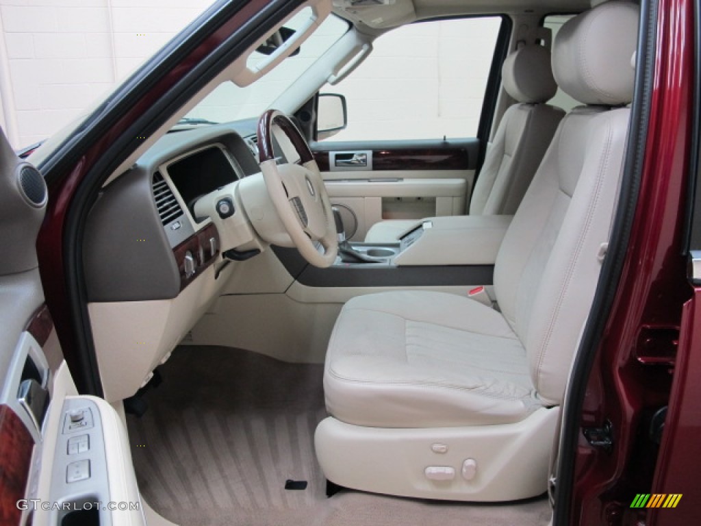 2004 Navigator Luxury 4x4 - Merlot Red Metallic / Light Parchment photo #16