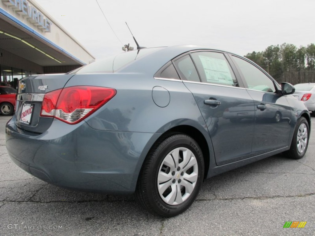 2012 Cruze LS - Blue Granite Metallic / Jet Black/Medium Titanium photo #7