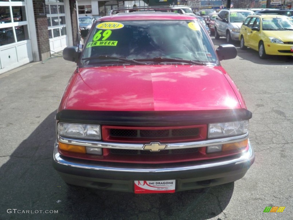 2000 Blazer LT 4x4 - Majestic Red Metallic / Graphite Gray photo #2