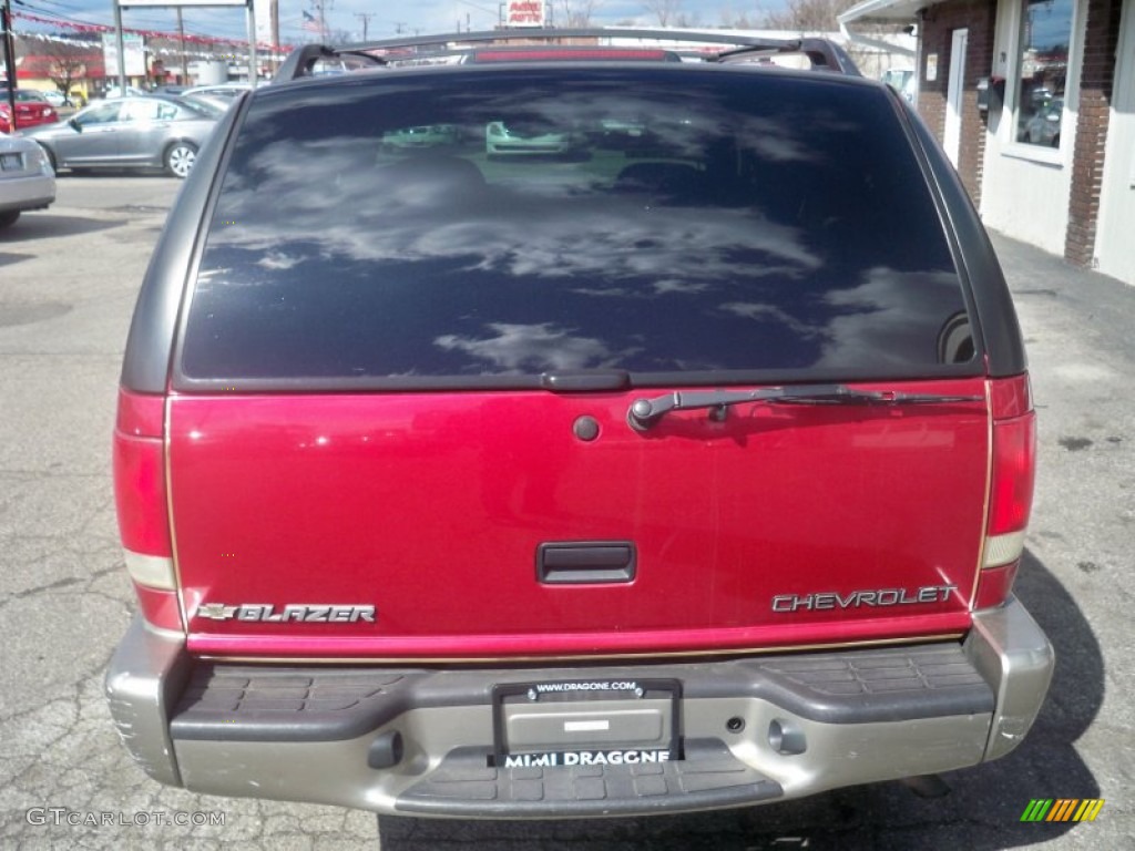 2000 Blazer LT 4x4 - Majestic Red Metallic / Graphite Gray photo #5
