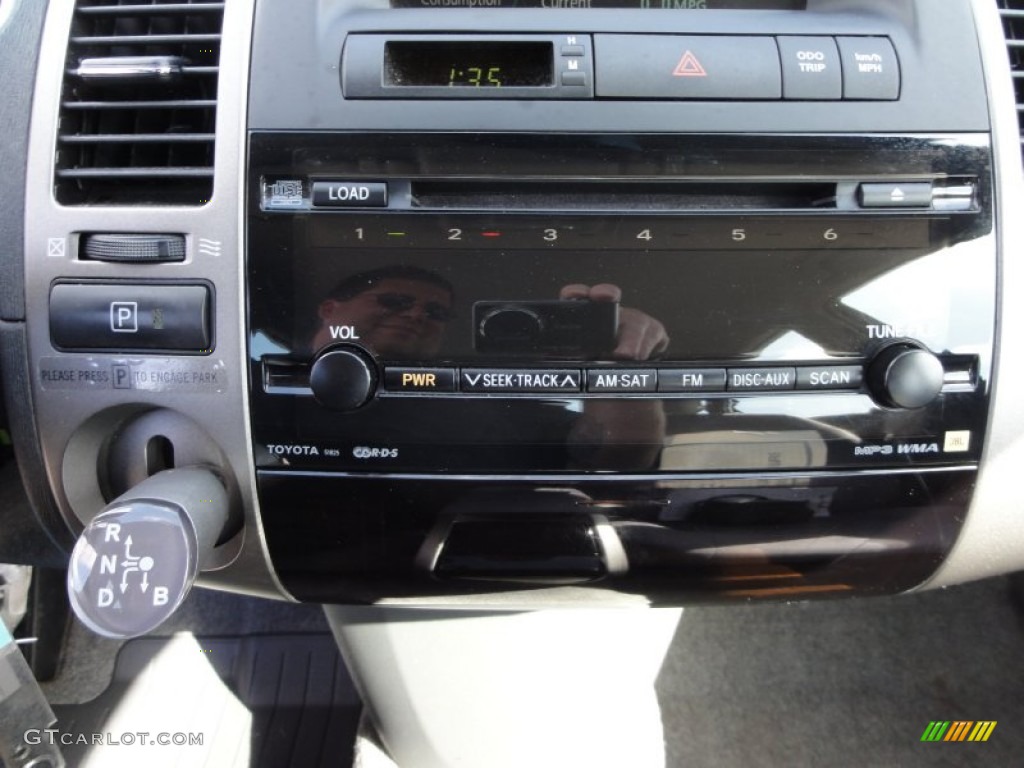 2006 Prius Hybrid - Classic Silver Metallic / Gray photo #44