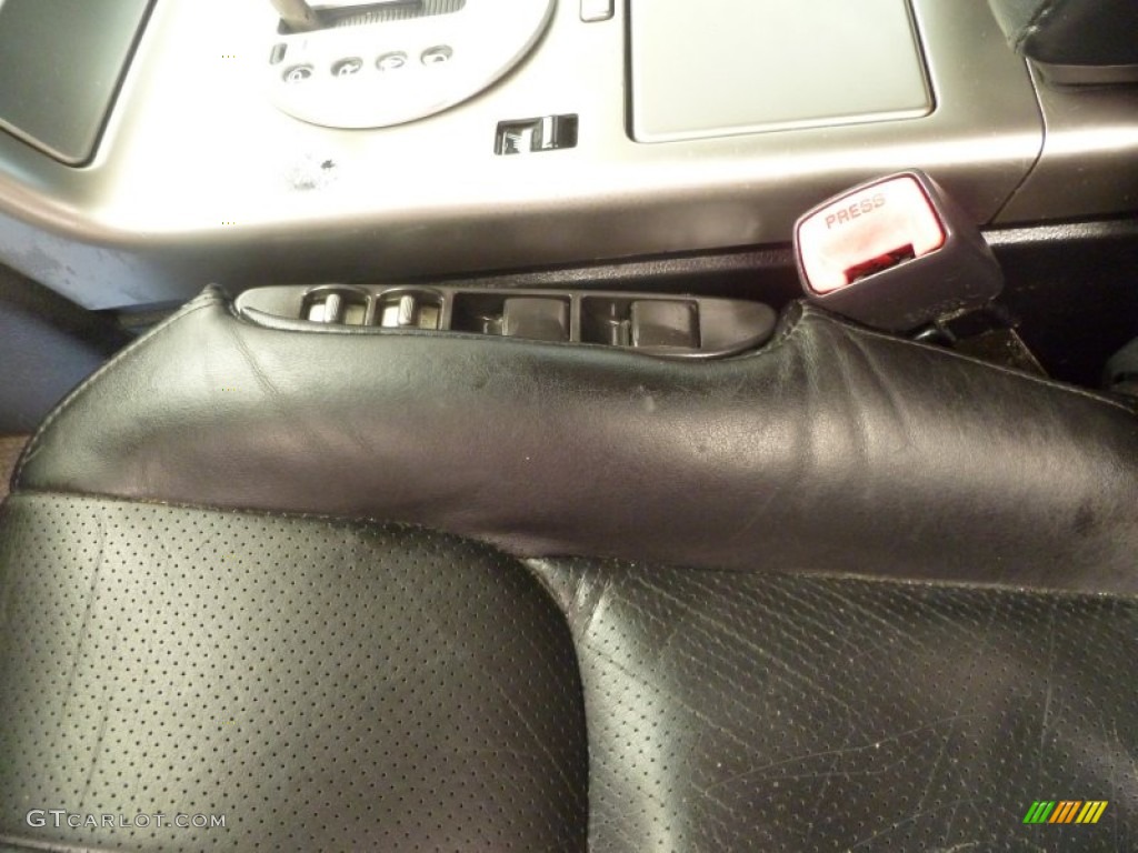 2004 G 35 Sedan - Desert Platinum Metallic / Graphite photo #10