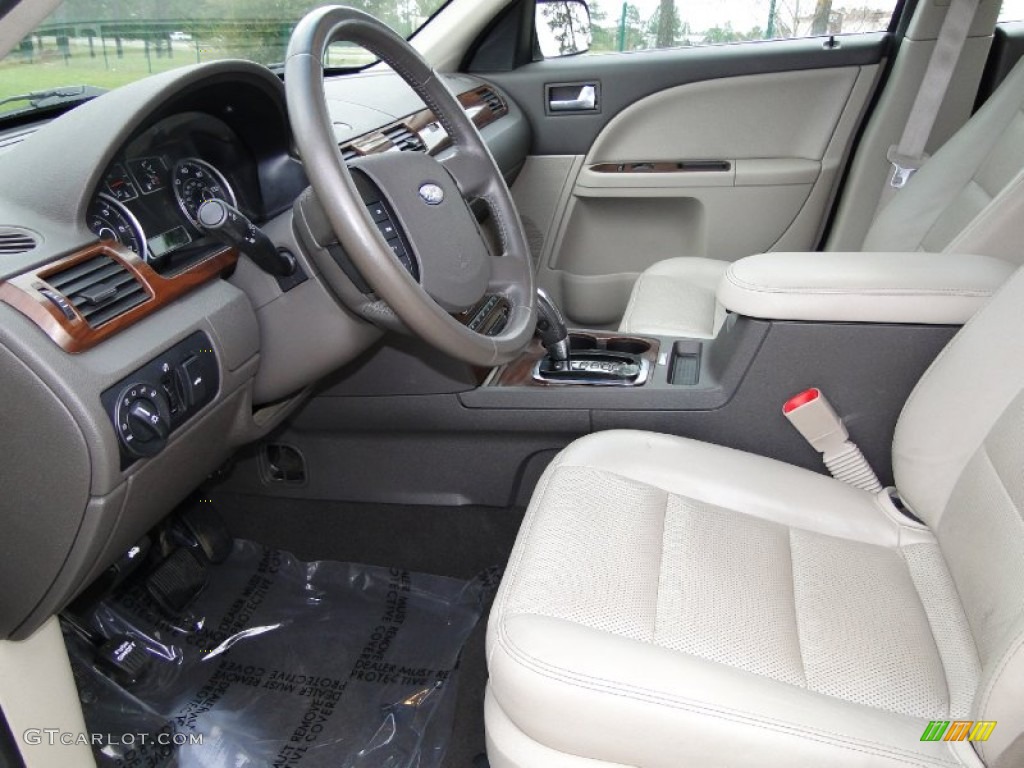 Medium Light Stone Interior 2008 Ford Taurus SEL Photo #62143132