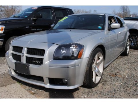 2006 Dodge Magnum SRT-8 Data, Info and Specs