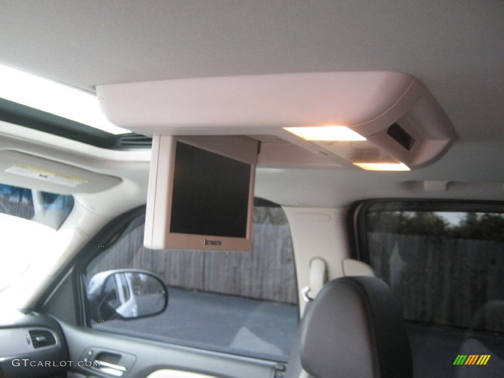 2007 Tahoe Z71 4x4 - Summit White / Dark Titanium/Light Titanium photo #14
