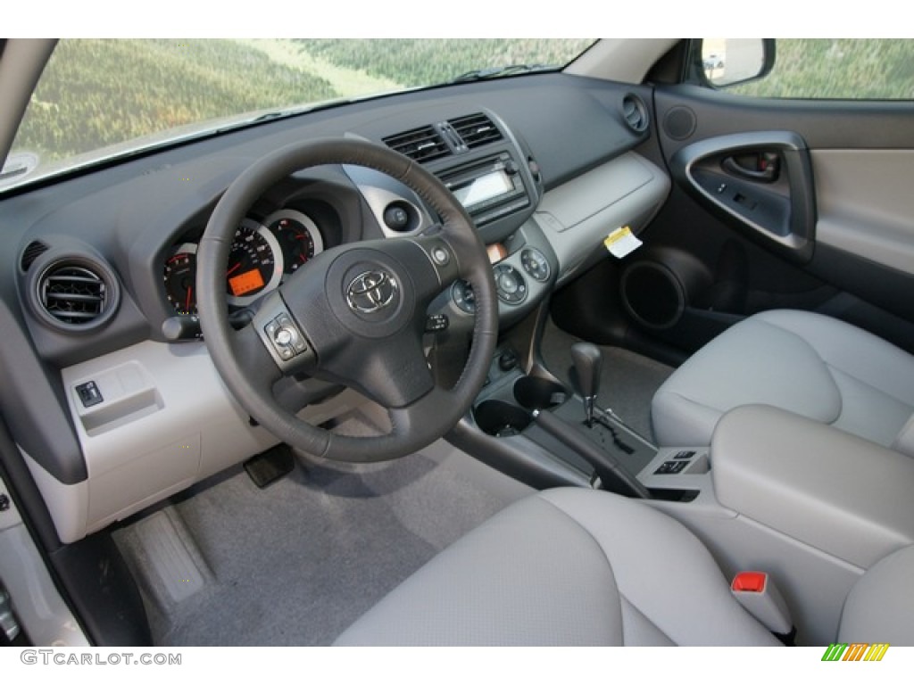 Toyota rav4 ash interior
