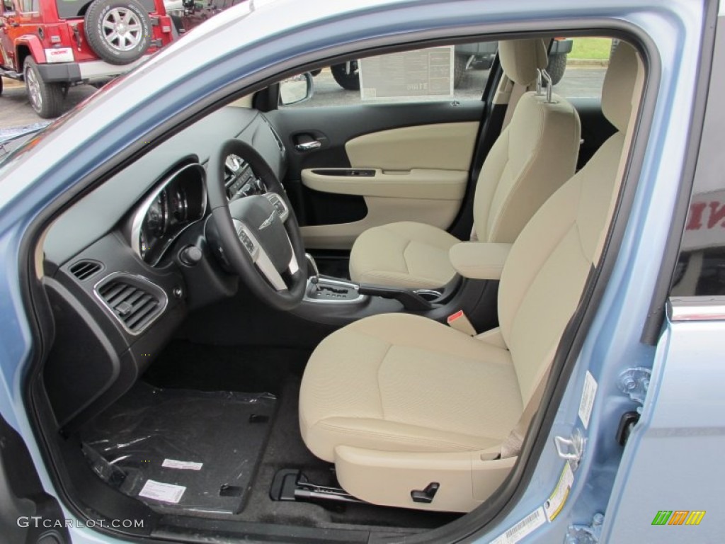 Black/Light Frost Interior 2012 Chrysler 200 Touring Sedan Photo #62152798
