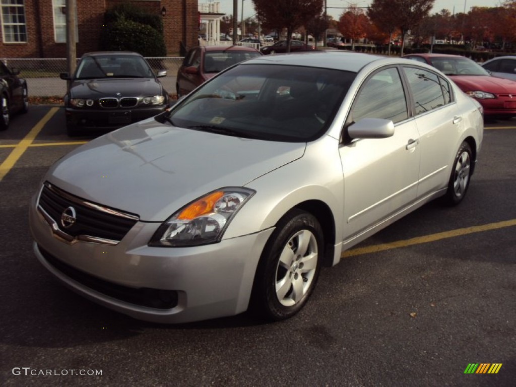 2008 Altima 2.5 S - Radiant Silver Metallic / Charcoal photo #3