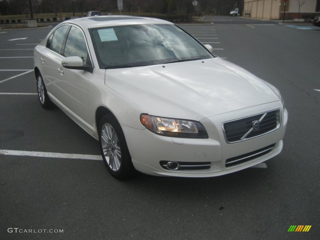 2007 S80 V8 AWD - White Pearl / Sandstone Beige photo #3