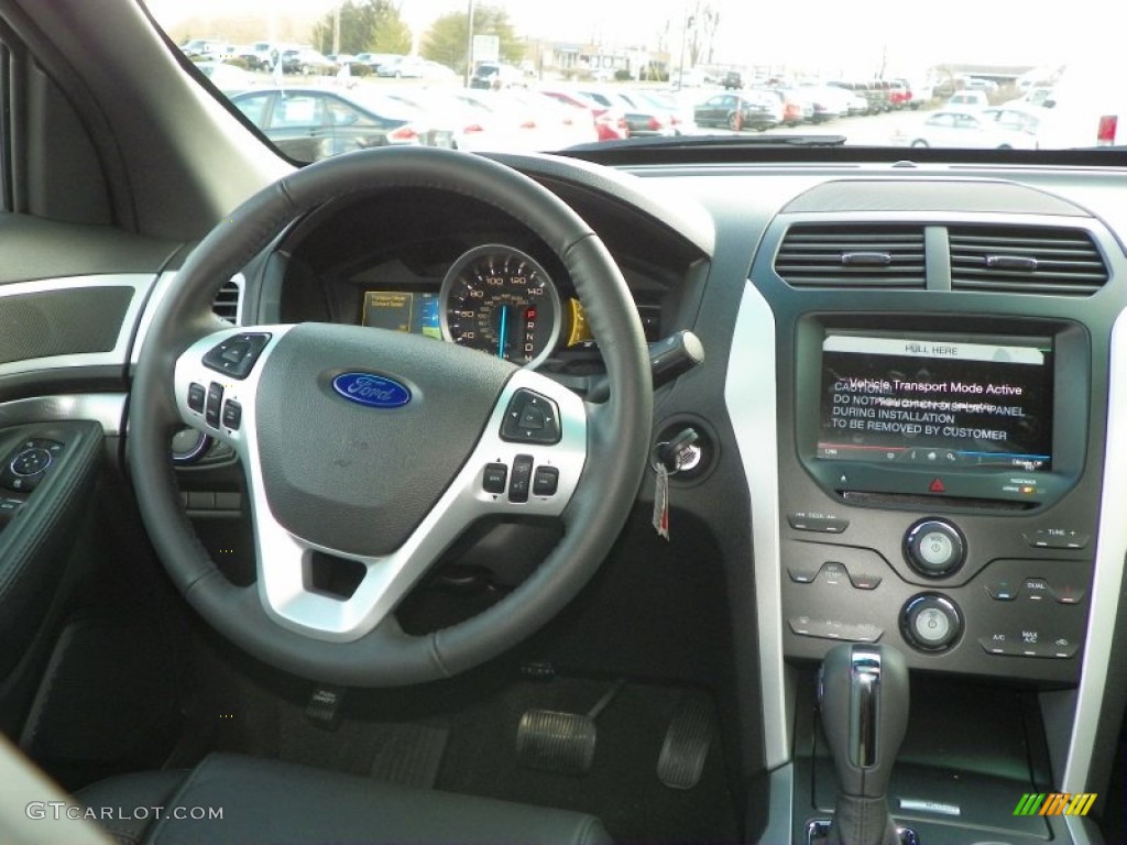 2013 Ford Explorer XLT 4WD Charcoal Black Dashboard Photo #62155626