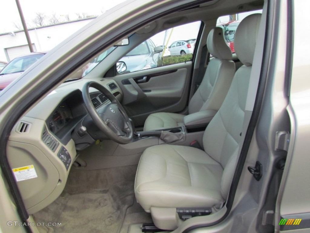 2003 Volvo V70 2.4 Interior Color Photos