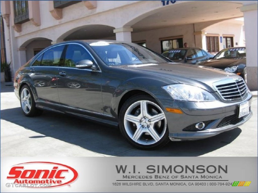 designo Graphite Metallic Mercedes-Benz S