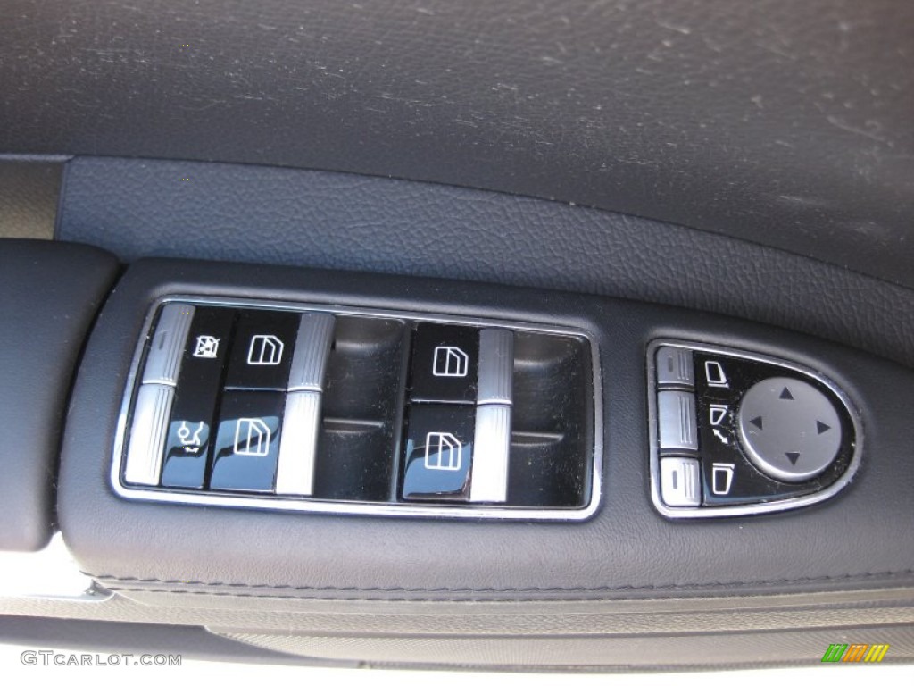 2009 Mercedes-Benz S 550 Sedan Controls Photo #62158356
