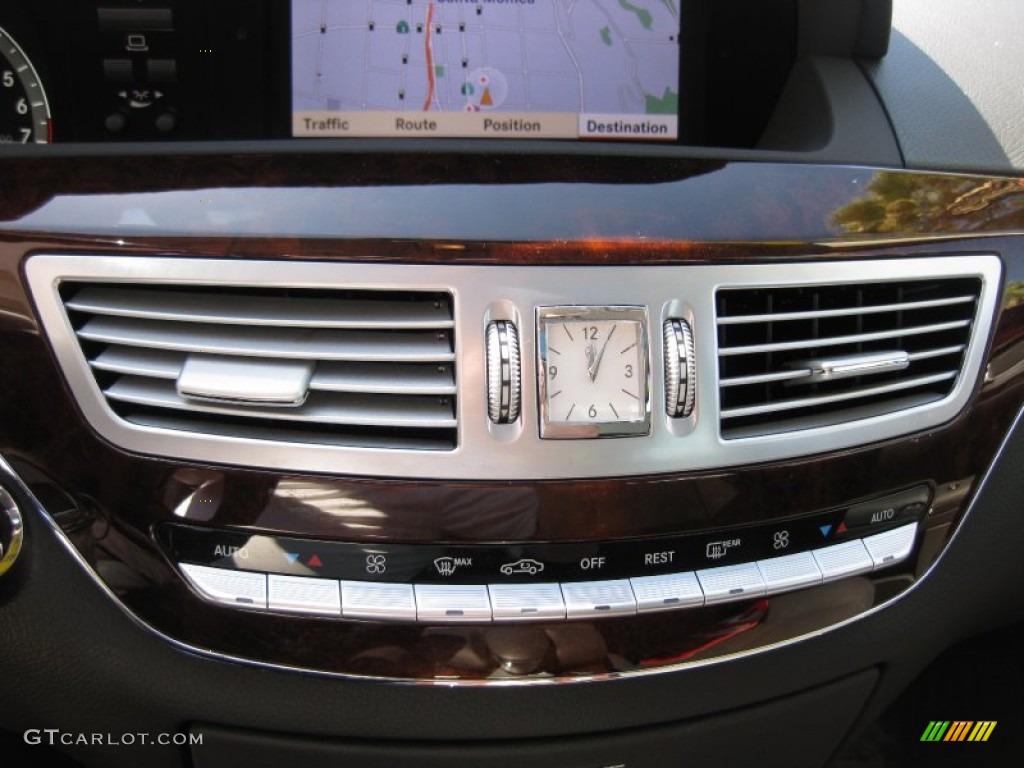 2009 Mercedes-Benz S 550 Sedan Controls Photo #62158374