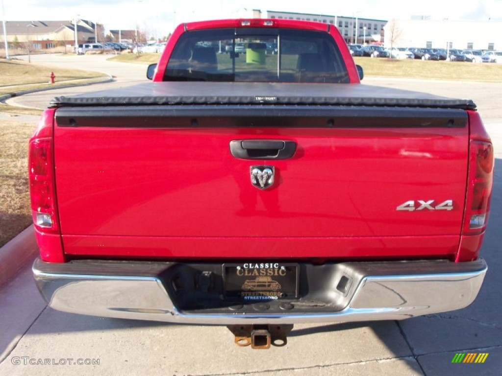 2006 Ram 1500 ST Regular Cab 4x4 - Flame Red / Medium Slate Gray photo #4