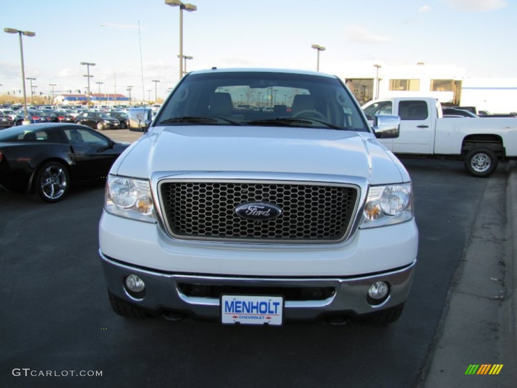 2006 F150 Lariat SuperCrew 4x4 - Oxford White / Tan photo #2