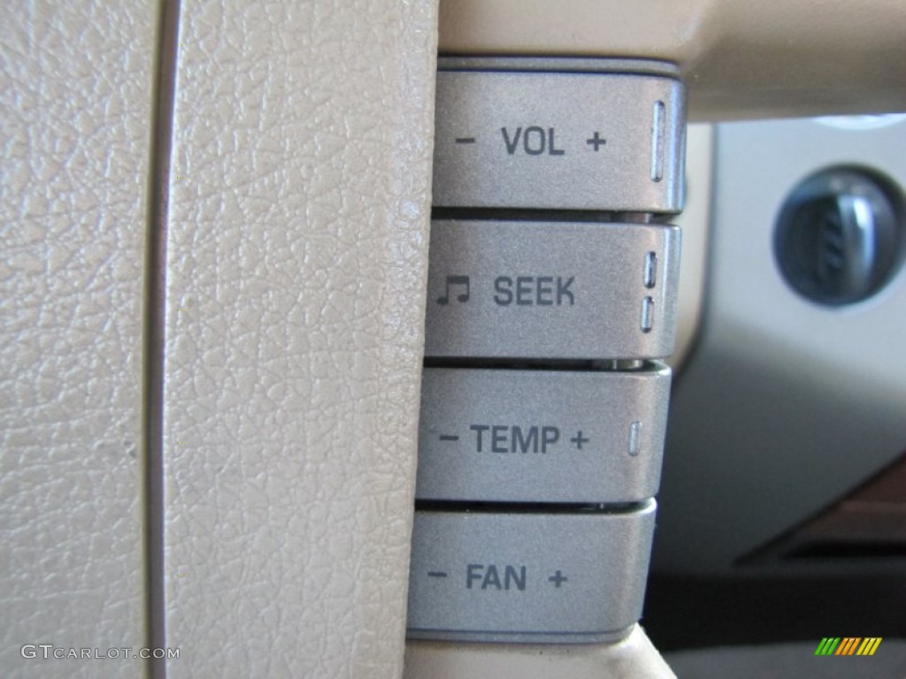 2006 F150 Lariat SuperCrew 4x4 - Oxford White / Tan photo #13