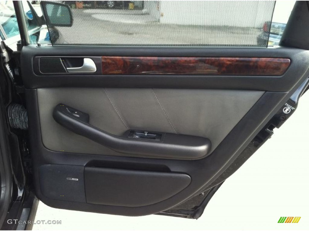 2003 Audi Allroad 2.7T quattro Door Panel Photos