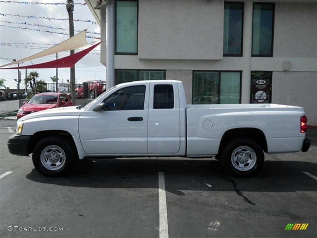 2006 Dakota ST Club Cab - Bright White / Medium Slate Gray photo #6