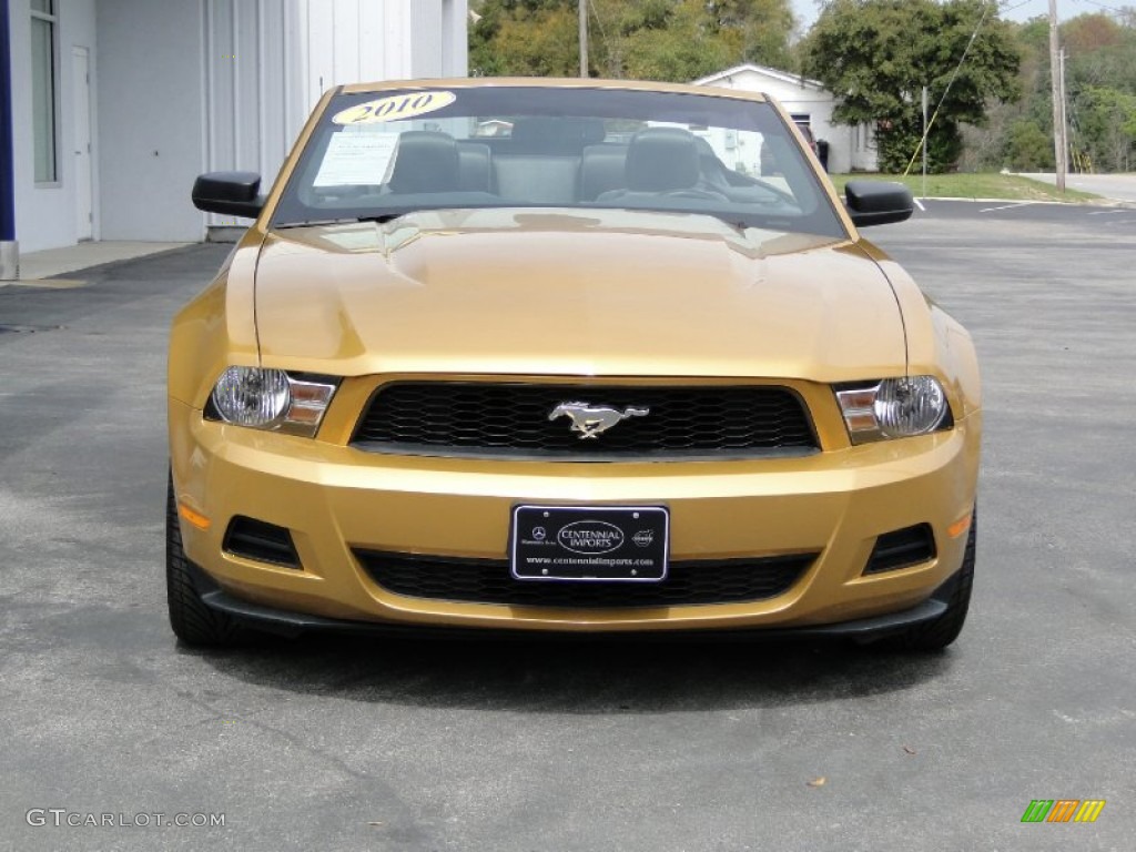 2010 Mustang V6 Premium Convertible - Sunset Gold Metallic / Charcoal Black photo #4