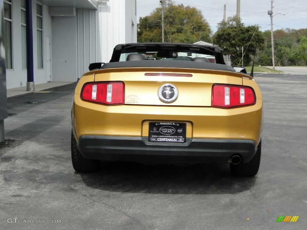 2010 Mustang V6 Premium Convertible - Sunset Gold Metallic / Charcoal Black photo #10