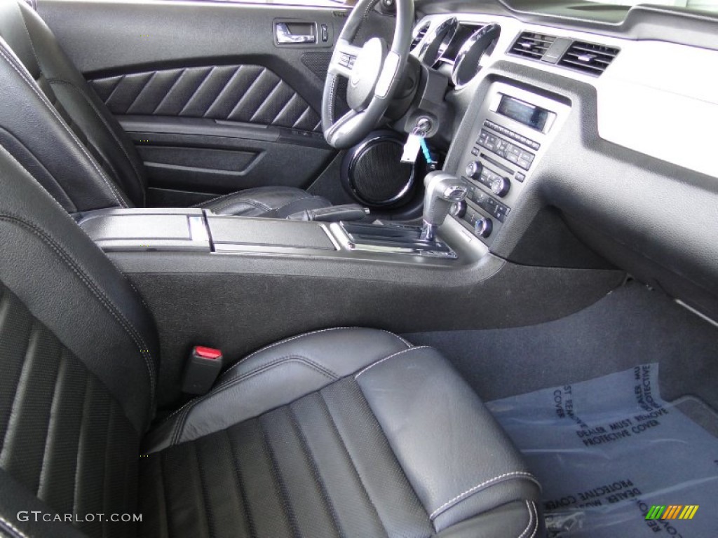 2010 Mustang V6 Premium Convertible - Sunset Gold Metallic / Charcoal Black photo #26