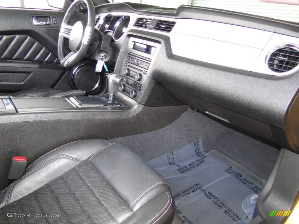 2010 Mustang V6 Premium Convertible - Sunset Gold Metallic / Charcoal Black photo #27