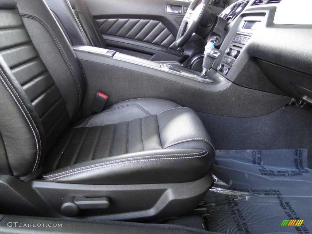 2010 Mustang V6 Premium Convertible - Sunset Gold Metallic / Charcoal Black photo #28