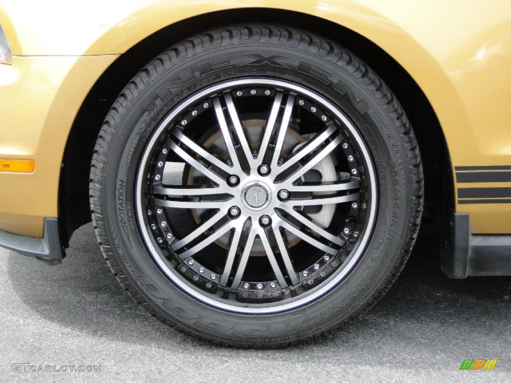 2010 Mustang V6 Premium Convertible - Sunset Gold Metallic / Charcoal Black photo #34