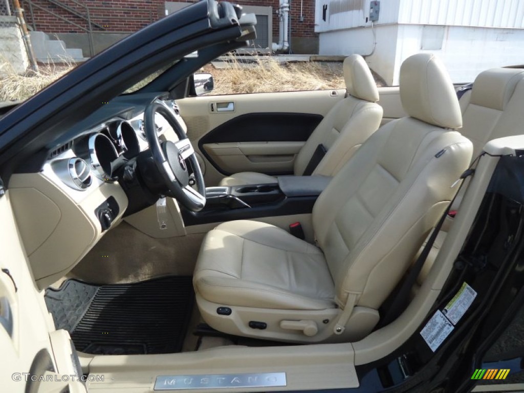 Medium Parchment Interior 2005 Ford Mustang V6 Premium Convertible Photo #62174068