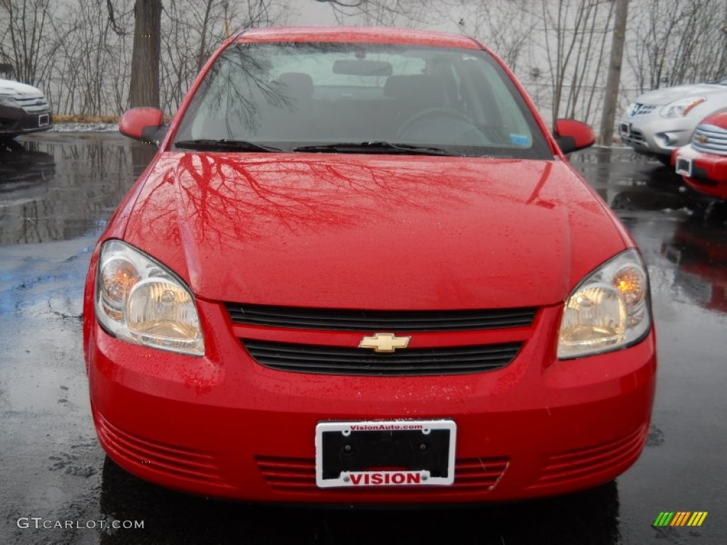 2010 Cobalt LT Sedan - Victory Red / Gray photo #16