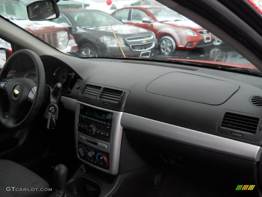 2010 Cobalt LT Sedan - Victory Red / Gray photo #19