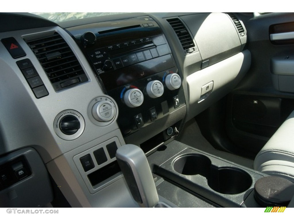 2008 Tundra Limited CrewMax 4x4 - Super White / Graphite Gray photo #7