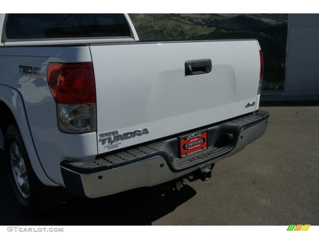 2008 Tundra Limited CrewMax 4x4 - Super White / Graphite Gray photo #21