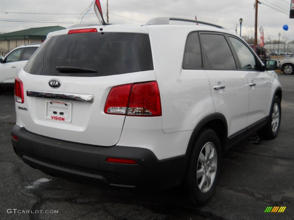 2011 Sorento LX V6 - Snow White Pearl / Gray photo #2