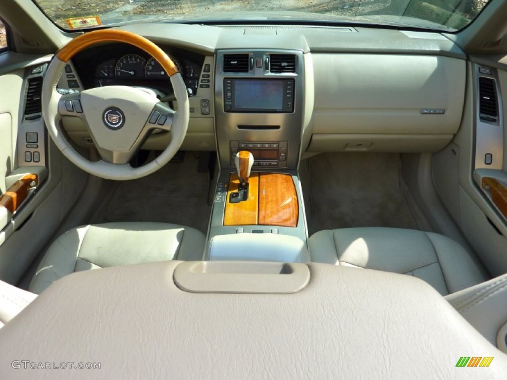 2005 Cadillac XLR Roadster Shale Dashboard Photo #62185525