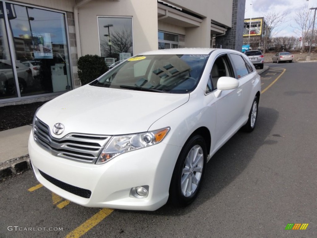 Blizzard White Pearl Toyota Venza