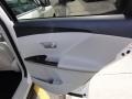 Blizzard White Pearl - Venza I4 Photo No. 18